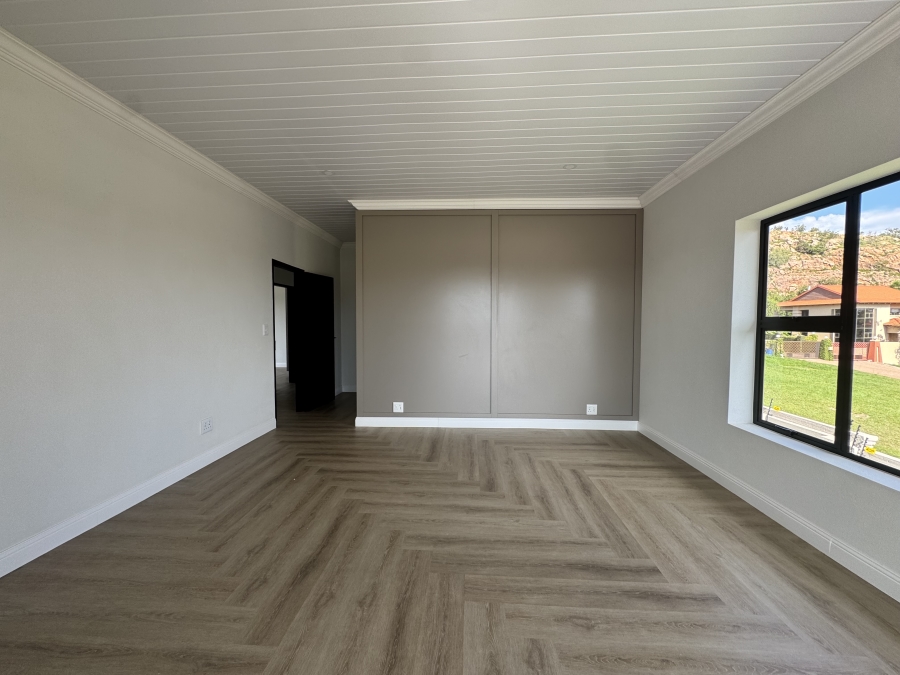 4 Bedroom Property for Sale in Wilkoppies North West